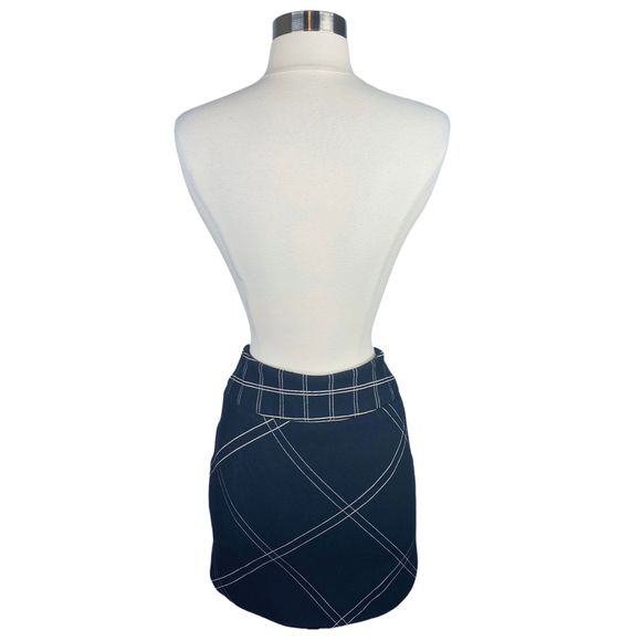 Diane von Furstenberg Black Plaid Mini Skirt - Size 6 - Picture 4 of 6